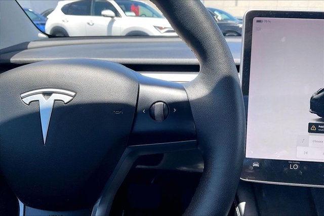 2022 Tesla Model 3 Long Range Dual Motor All-Wheel Drive