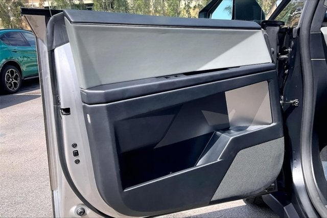 2025 Tesla Cybertruck All-Wheel Drive