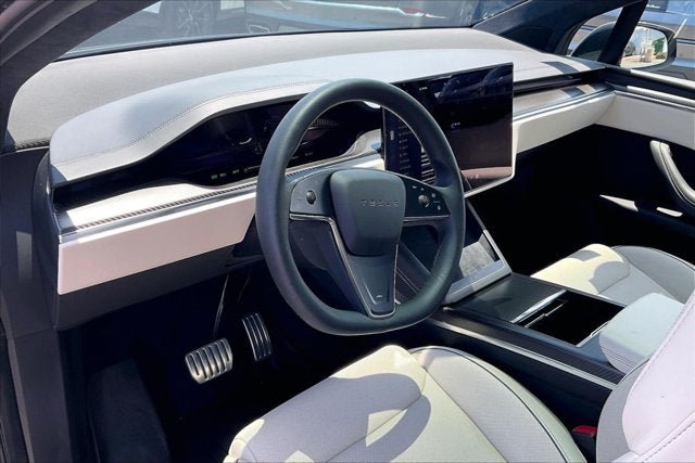 2022 Tesla Model X Plaid Tri Motor All-Wheel Drive