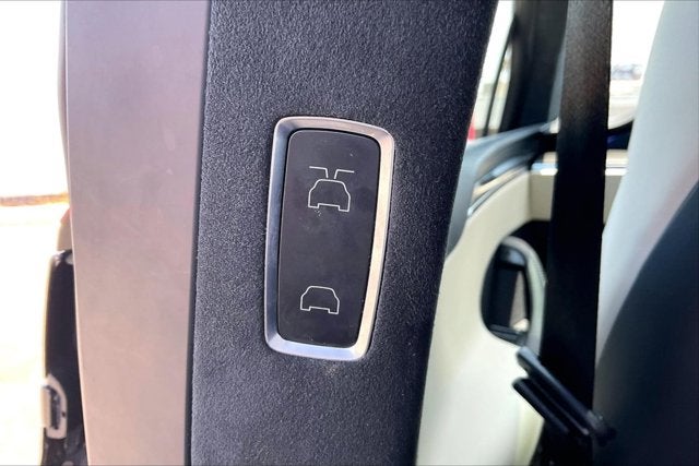 2022 Tesla Model X Plaid Tri Motor All-Wheel Drive