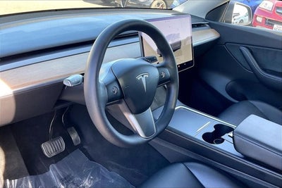 2022 Tesla Model Y Long Range Dual Motor All-Wheel Drive