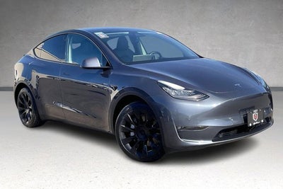 2022 Tesla Model Y Long Range Dual Motor All-Wheel Drive