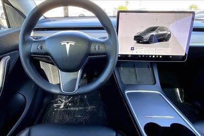 2022 Tesla Model Y Long Range Dual Motor All-Wheel Drive