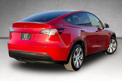 2022 Tesla Model Y Long Range Dual Motor All-Wheel Drive