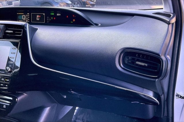 2021 Toyota Prius LE