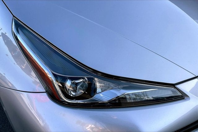 2021 Toyota Prius LE