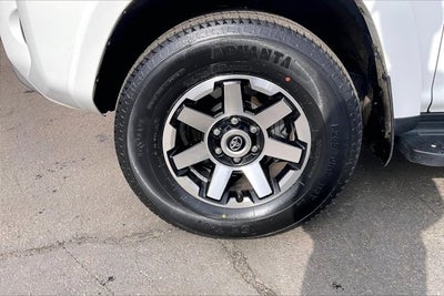 2024 Toyota 4Runner TRD Off Road