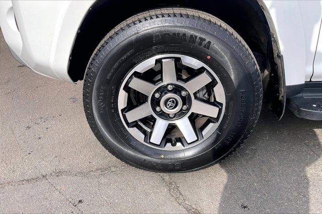 2024 Toyota 4Runner TRD Off Road