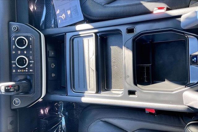 2024 Land Rover Defender 110 P400 X-Dynamic SE