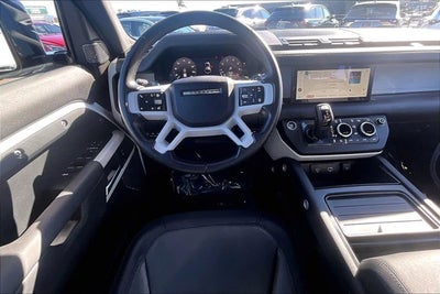 2024 Land Rover Defender 110 P400 X-Dynamic SE