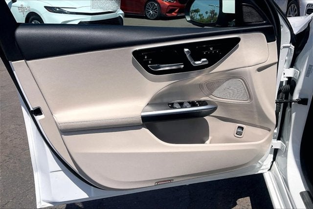 2025 Mercedes-Benz C 300 C 300