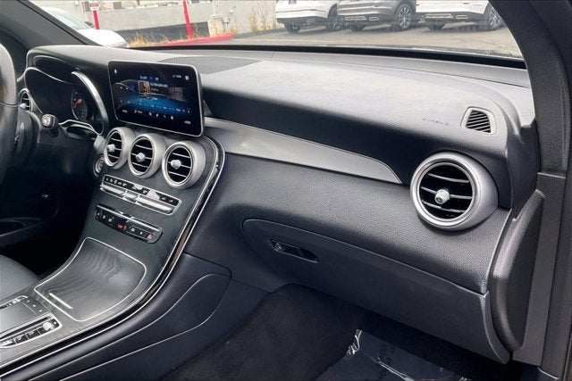 2022 Mercedes-Benz GLC 300 SUV