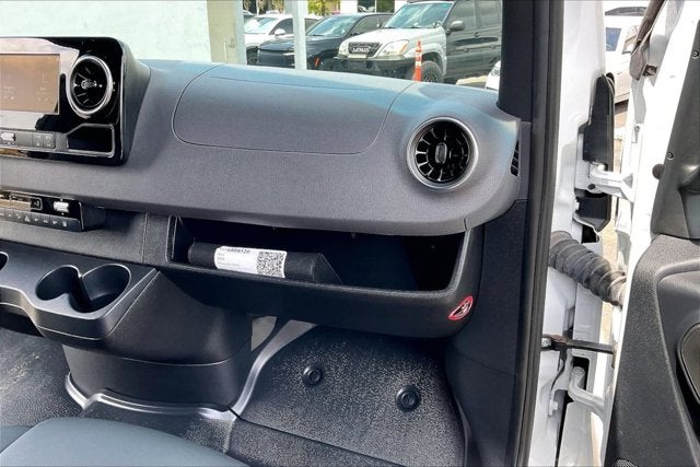 2024 Mercedes-Benz Sprinter 2500 High Roof 4-Cyl Diesel HO