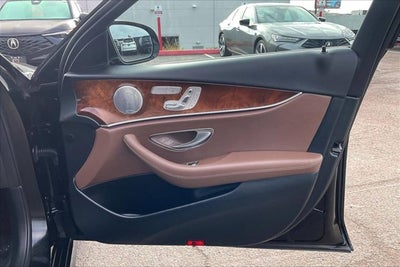 2017 Mercedes-Benz E 300 RWD Sedan
