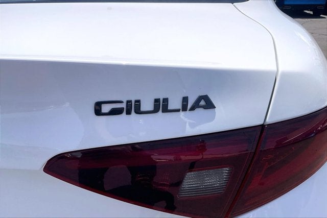 2021 Alfa Romeo Giulia Ti RWD