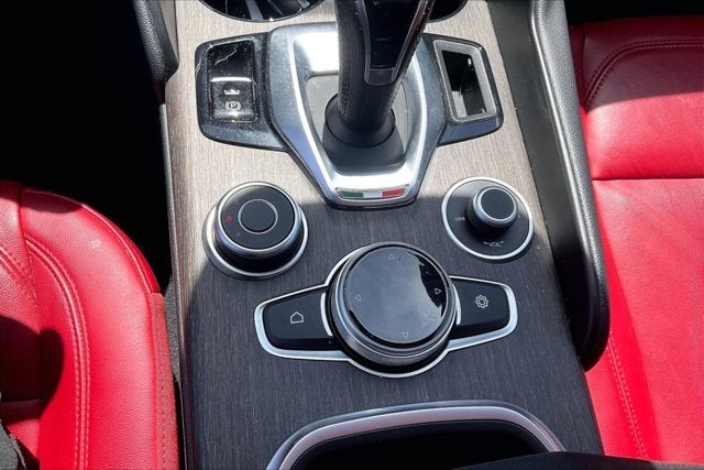 2021 Alfa Romeo Giulia Ti RWD