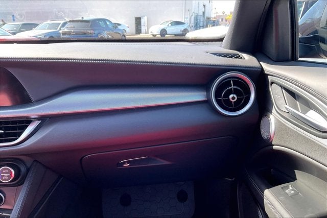 2025 Alfa Romeo Stelvio Sprint AWD