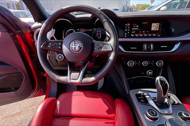 2025 Alfa Romeo Stelvio Sprint AWD