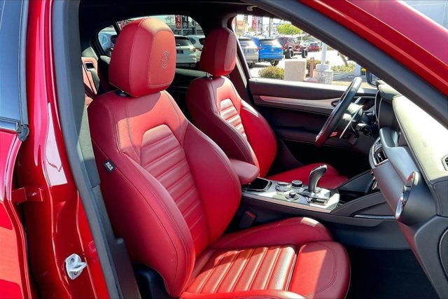 2025 Alfa Romeo Stelvio Sprint AWD