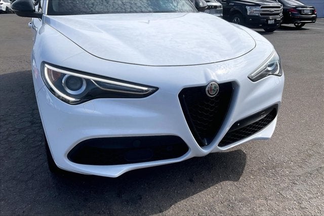 2023 Alfa Romeo Stelvio Veloce AWD