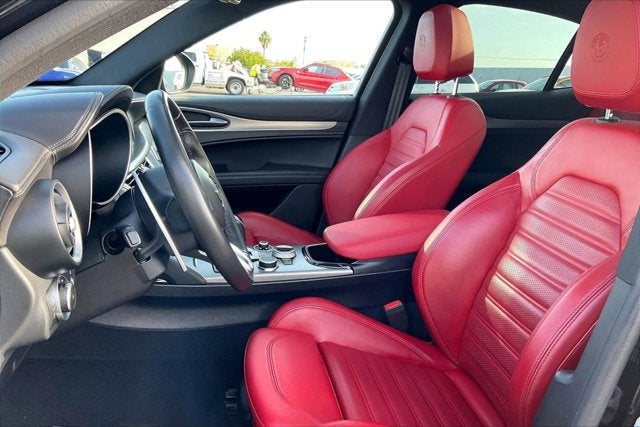2024 Alfa Romeo Stelvio Veloce AWD