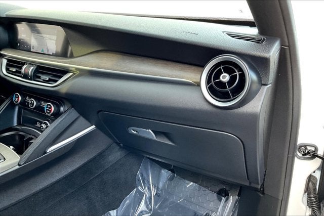 2022 Alfa Romeo Stelvio Ti AWD
