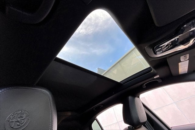 2022 Alfa Romeo Stelvio Ti AWD