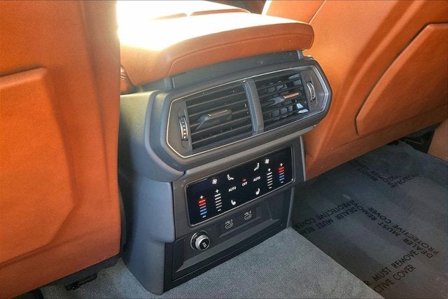 2022 Lamborghini Urus Graphite Capsule