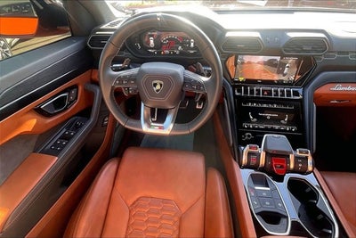 2022 Lamborghini Urus Graphite Capsule