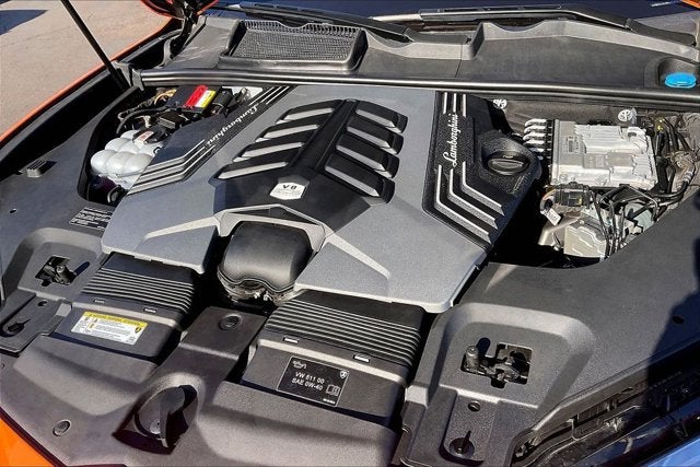 2022 Lamborghini Urus Graphite Capsule