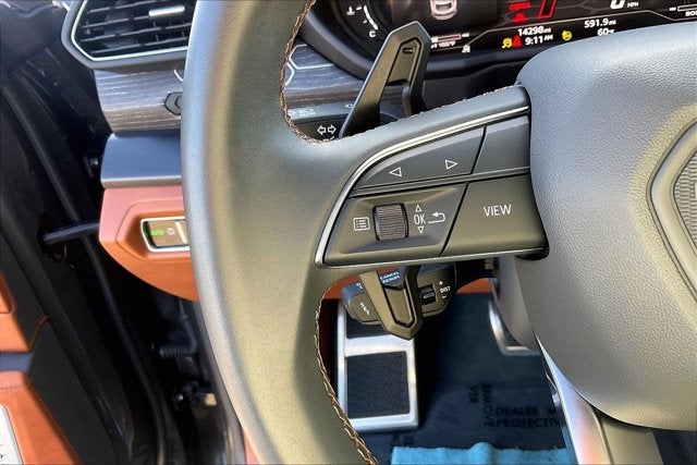 2022 Lamborghini Urus Graphite Capsule