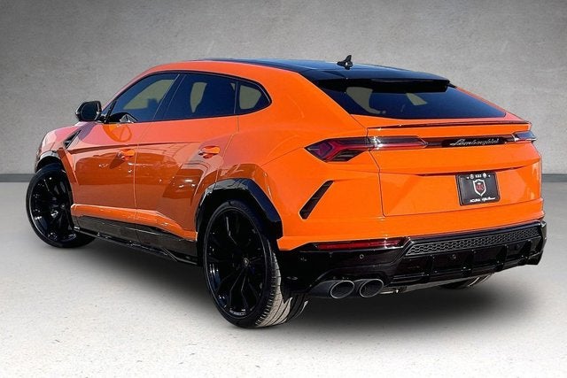 2022 Lamborghini Urus Graphite Capsule