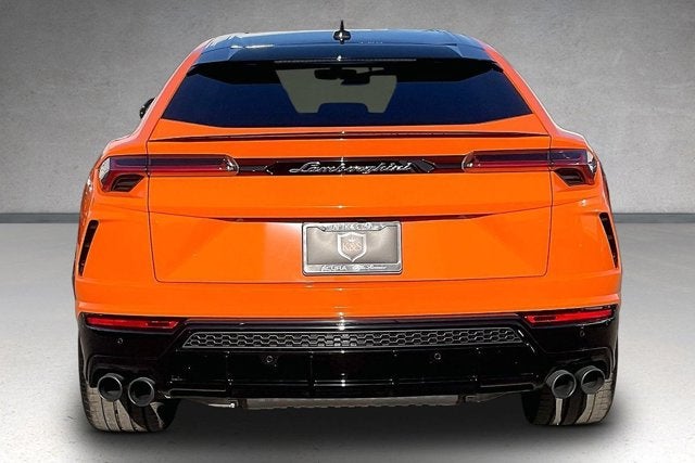 2022 Lamborghini Urus Graphite Capsule