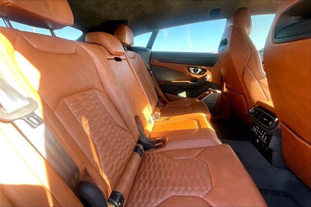 2022 Lamborghini Urus Graphite Capsule