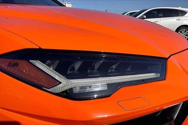 2022 Lamborghini Urus Graphite Capsule